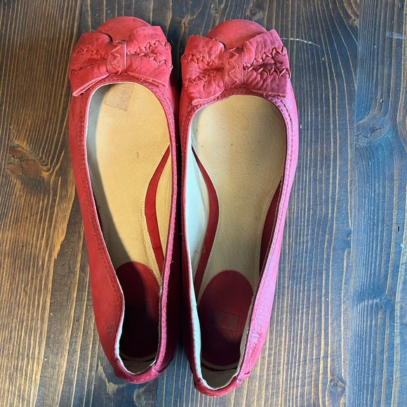 Red Esther Bow Frye ballet flats - Picture 4 of 6